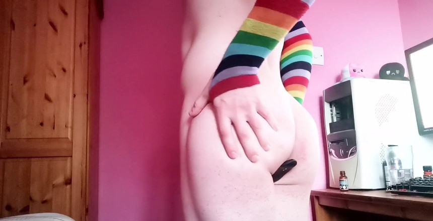 Rainbow Femboy: Cutesublexi adalah seorang kekasih dan mengirimiku hush ini 2! Ini terselip...