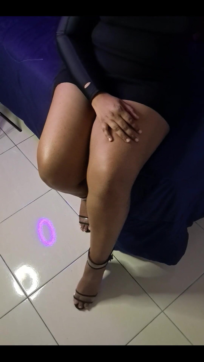 Goddess Silk Smita: Ateşli evli kadın yarak düşkünü rol yapma hikayesi