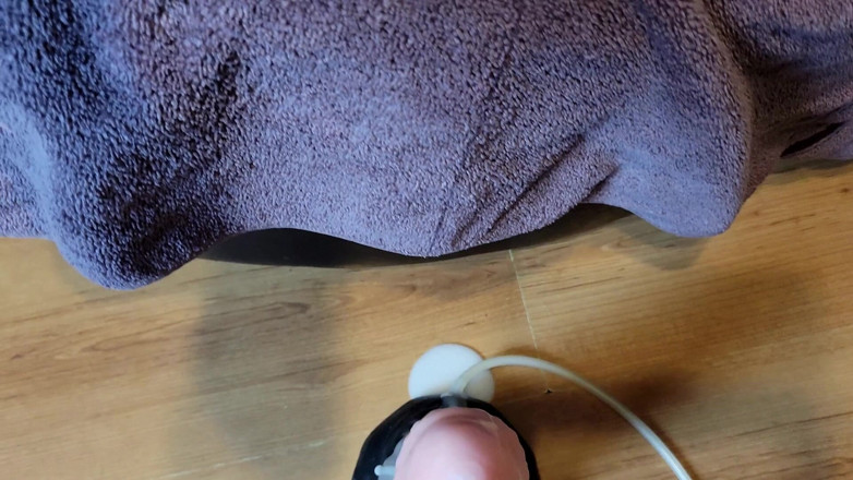 Innocenttemptation: Schwanzlutschen und riesigen schwanz ficken. Süße bekommt es in beide...