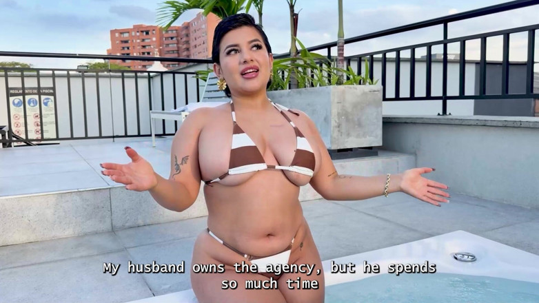 Zack whiter: Memek becek cewek ini dientot habis-habisan sama orang asing sampai...