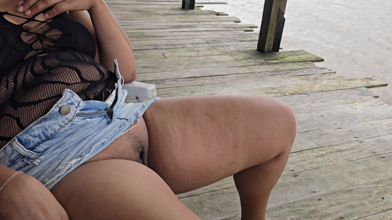 Mila Morena: Tanpa celana dalam