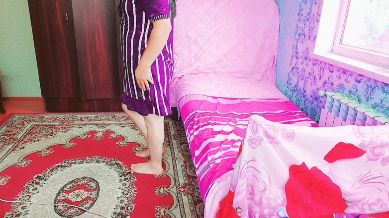 Kitty_Cross: Masturbacja bez użycia rąk Pre Cumming z My Ladyboy Cute...