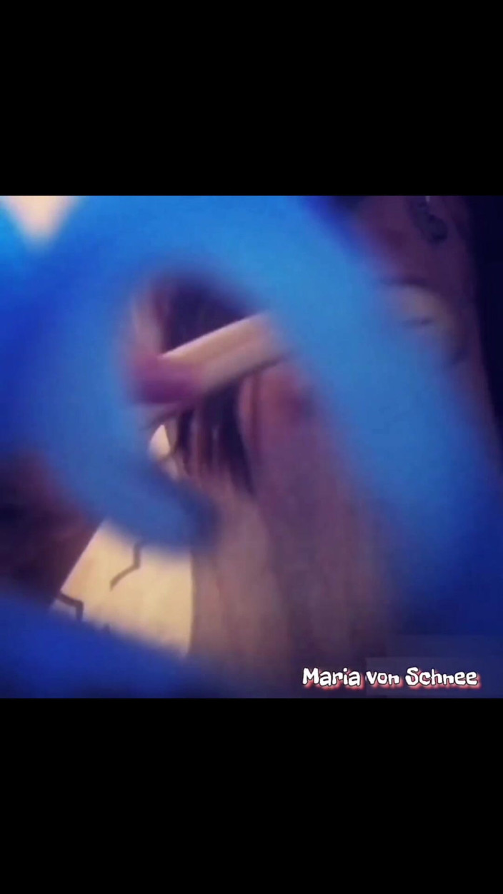 Maria Von Schnee: Mokré tričko