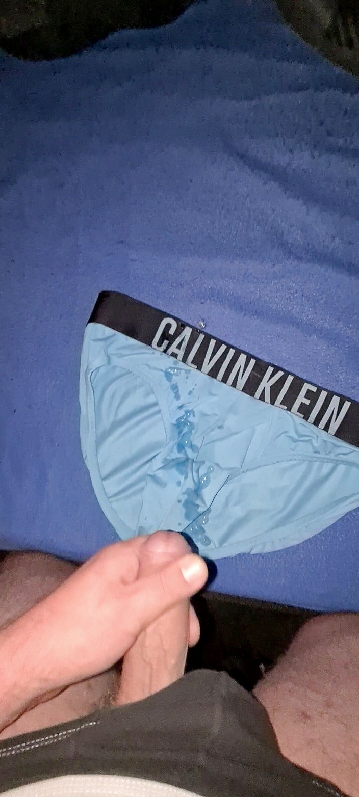 CumShorts: Spermă în lenjerie intimă 2