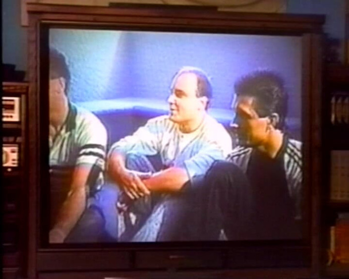 Gay RetroX VHS: Homens explorando caminhos carnais # 5