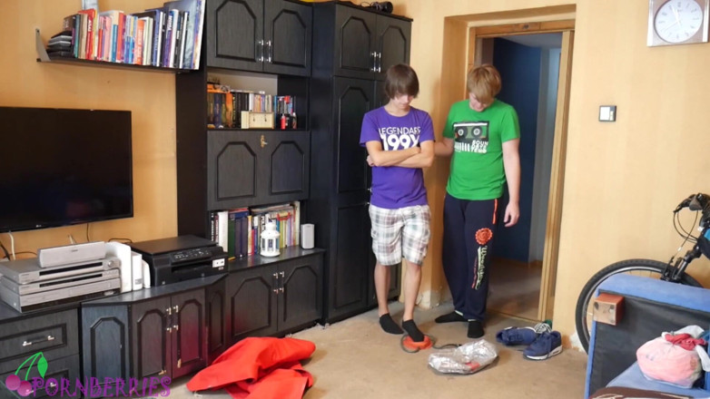 Ethan Alex: Thin, black socks footjob and rubber pump