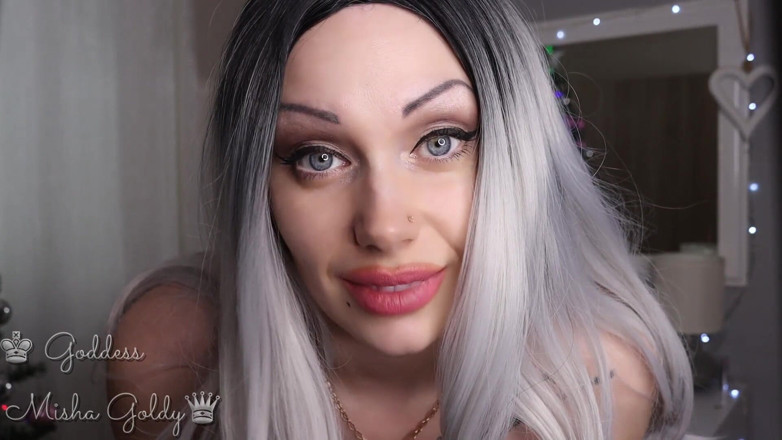 Goddess Misha Goldy: Je n'ai pas besoin de te pousser ! Tu me sucerais...