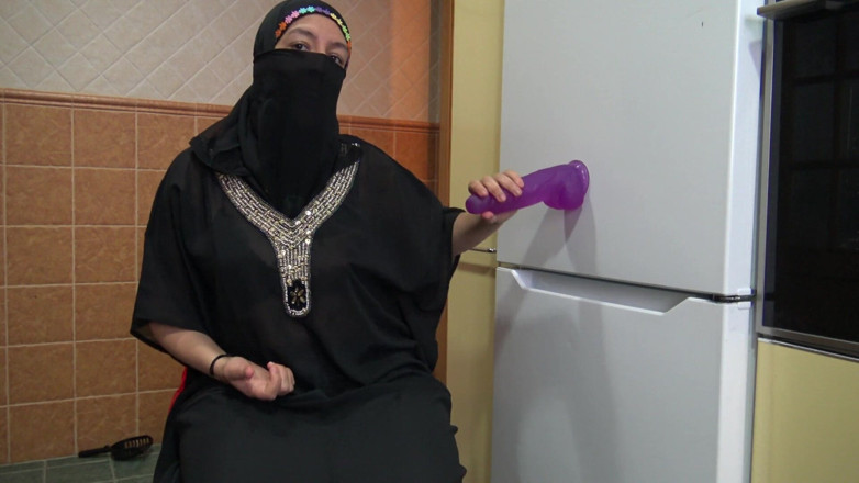 Souzan Halabi: Saúdská arabská zahýbající manželka chce velké ptáky