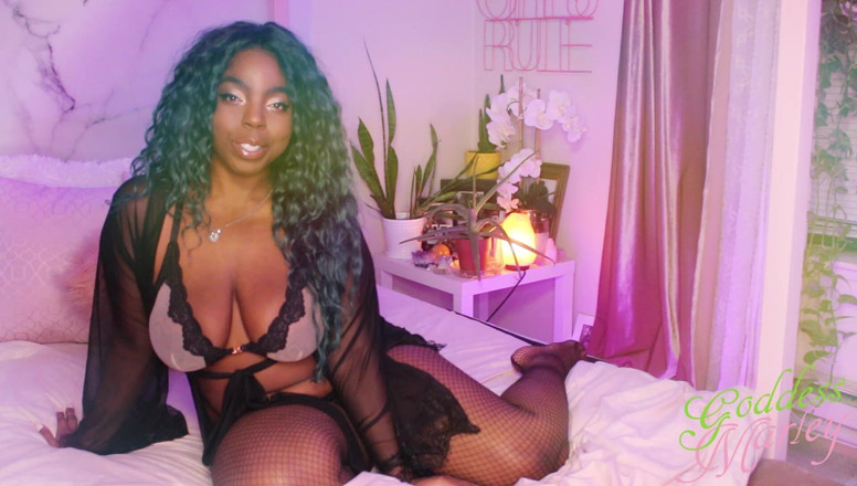 Goddess Marley: 그녀의 등 뒤에서 더 나은!