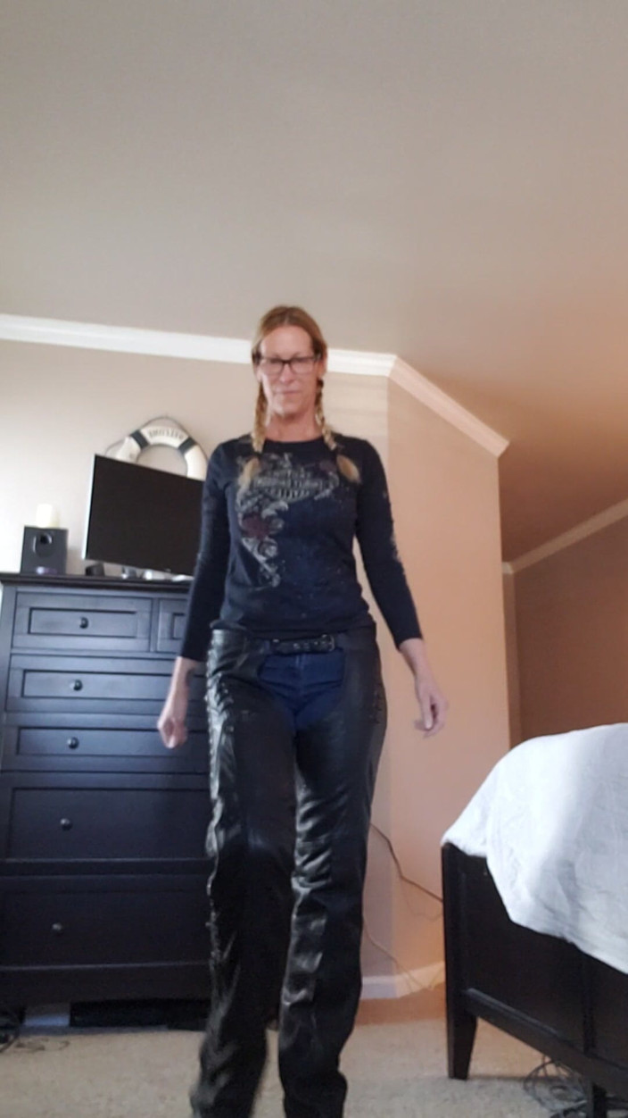 JessRyan: MILF Camgirl Jess Ryan Kulit Penuh Kelihatan Panas