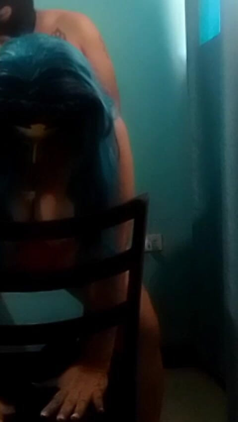 Sofixxx: Moglie matura cornuta cavalca il cazzo del suo giovane amante...