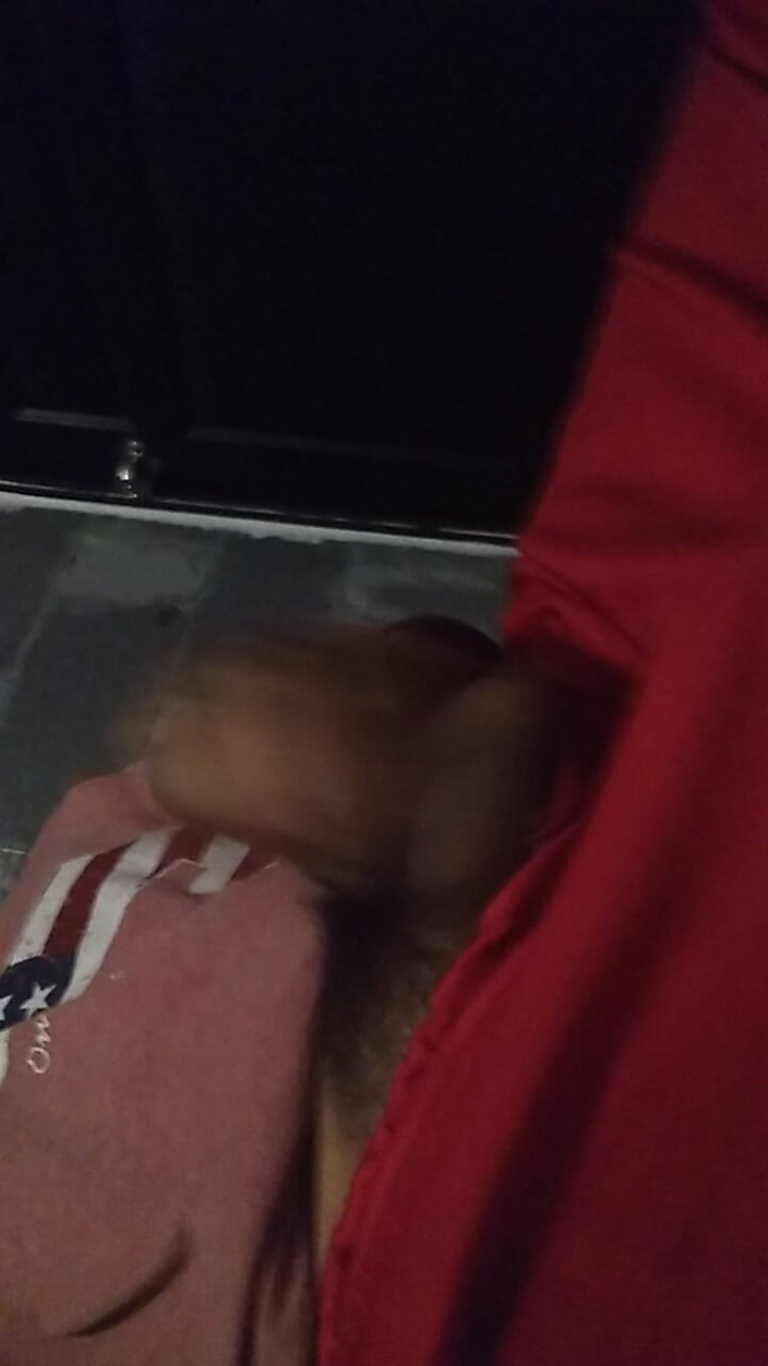 AlexAlejandro13: Pénis qui tremble dans la salle de bain