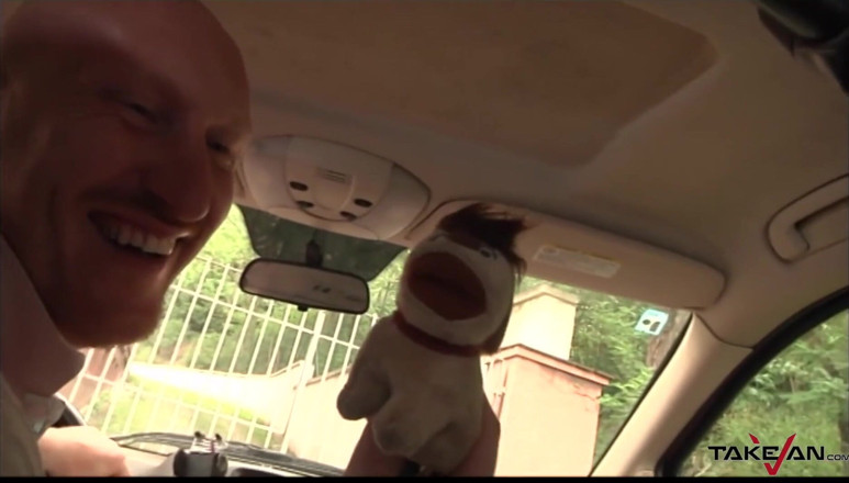 Take Van: Розпусна збуджена дівчина любить трахати хлопця-аматора