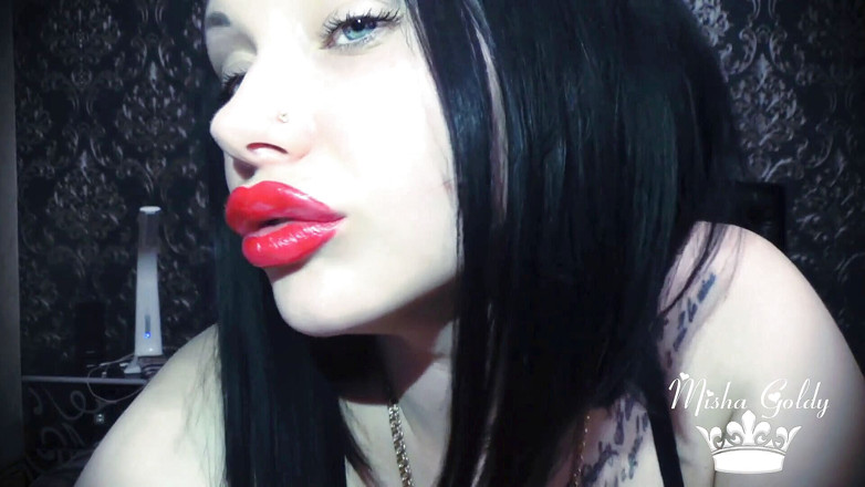 Goddess Misha Goldy: Riesige sexy rote lippen