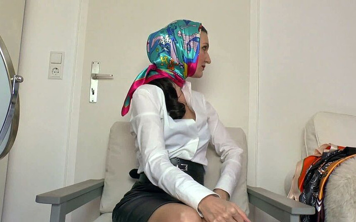 Lady Victoria Valente: naya saatan kloths sho