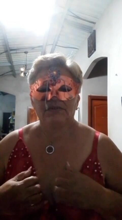 Gloryhot69: Geile oma wil neuken