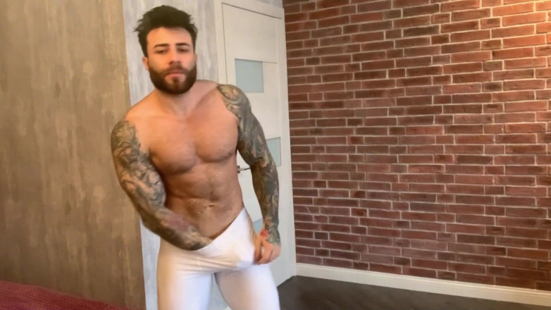 Maximus Barmin: Strip-tease blanc et rose (partie 1)