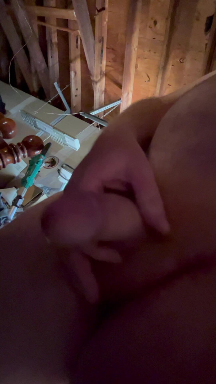 Big Baz: Piscio lungo nudo
