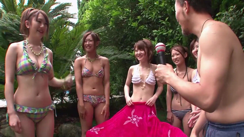 Japan X: Swimming pool orgy action with Asian hairy babes