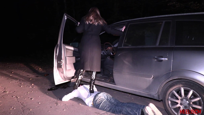 Heel 15 cm: Skakanie na obcasie
