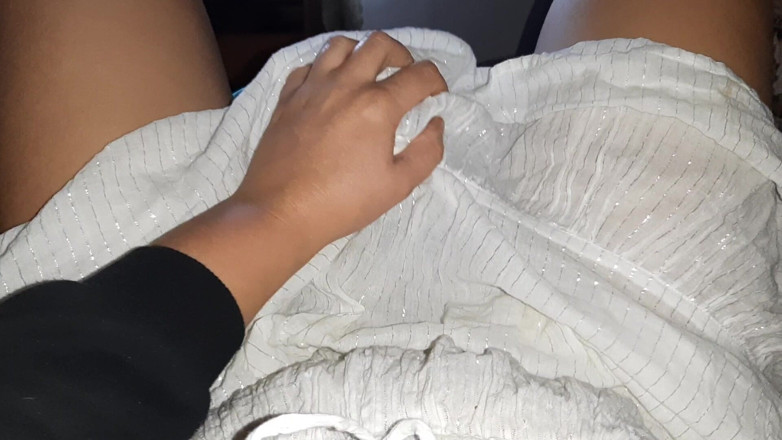Lesbian-illusion: Iubita mea, deși timidă, se ocupă de pizda mea bine și...