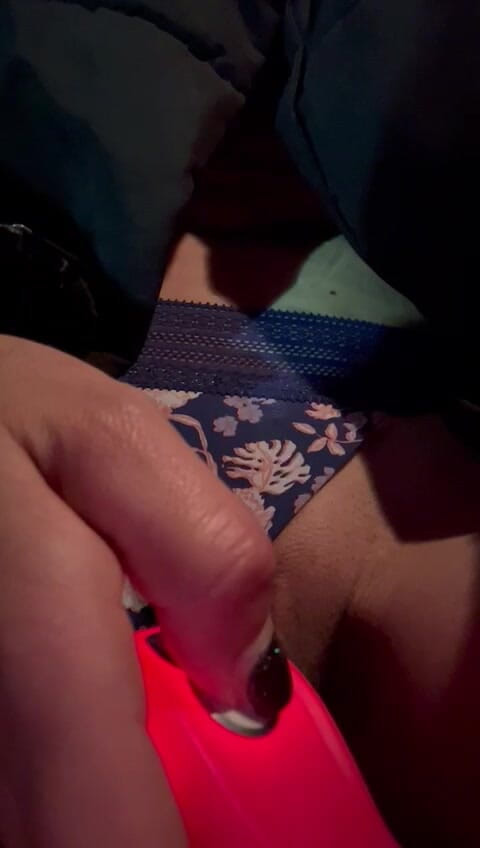 Kinky_Couple2024: Orgasmo en el aparcamiento