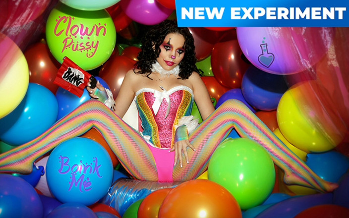 Pervz: Satine Summers, fille clown, prouve que clussy n’est pas une...