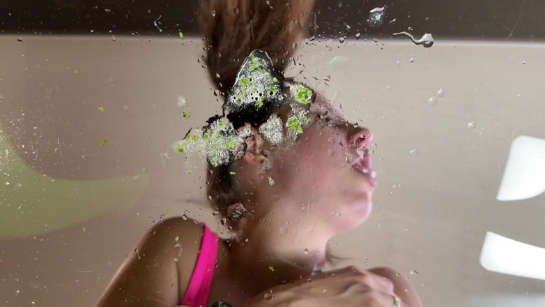 Hottie goddess: Snot Spray Frenzy: Wet Chaos