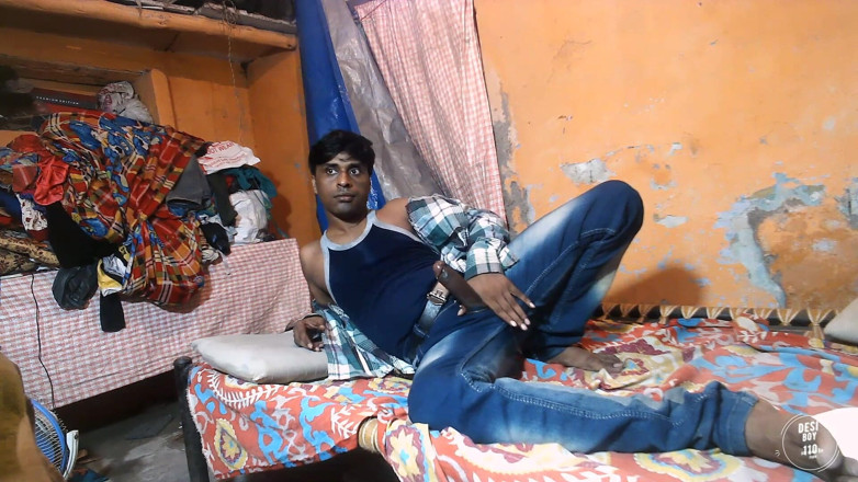 Desiboy110Ankit: 男の子を示すハードコック遊びとともに性玩具とディックインドの男の子Desipornオナニービデオ