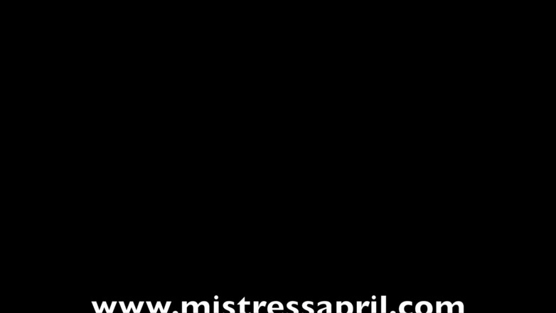 Mistress April: Maîtresse dominatrice, Avril la cérémonie
