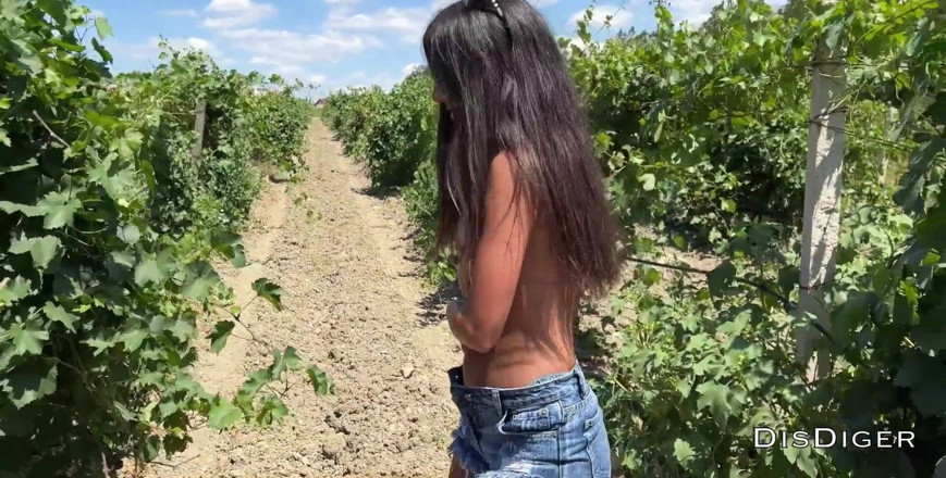 Dis Diger: Capturada e punida uma garota sem vergonha fodida no cu...