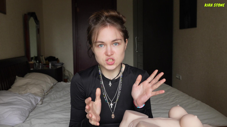 Kira Stone: 手淫。正确的方法是什么，不该怎么做，什么能让她百分之百达到高潮？