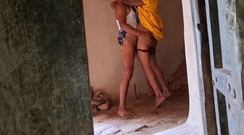 Sumaj: Svåger knullade Desi Bhabhi