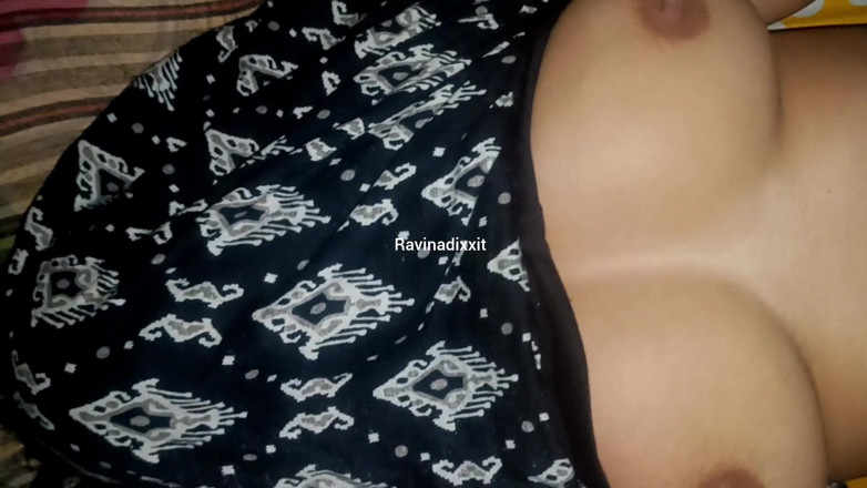 Ravina your girl: Bini desi penuh dalam Mood miang malam ini