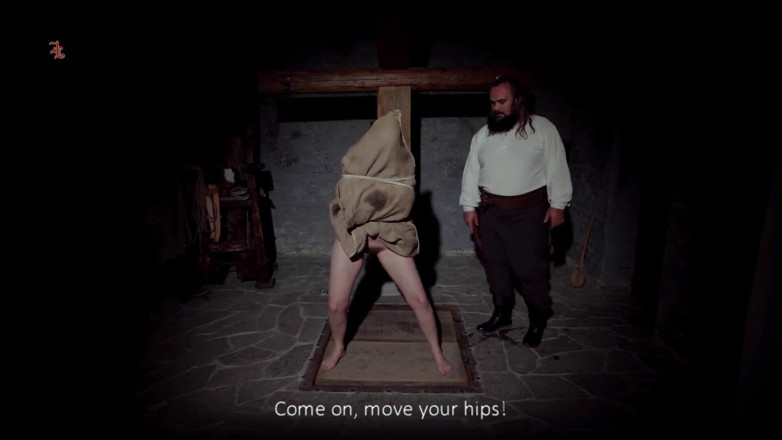 Inquisition and prison world: Magda novizio è bloccato in un sacco di patate polveroso dove è...