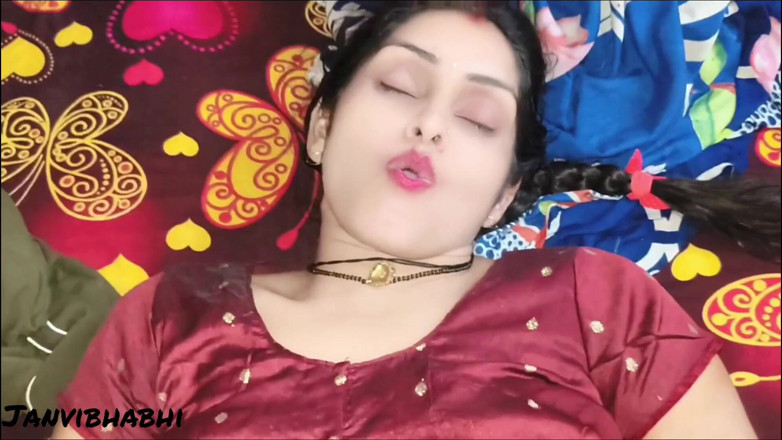 Janvibhabhii: Na Karva Chauth, Po lizanie różowej cipki Młodej kobiety, ona...