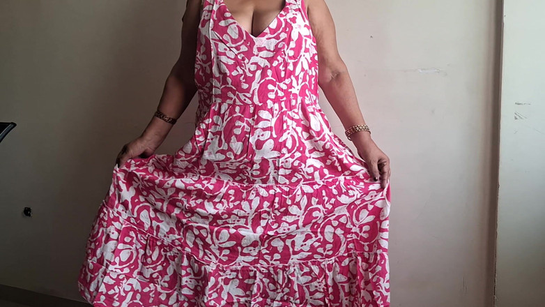 TABOOBREAKERS: 热辣的夏日女孩 shilpa 禁忌者在发情时试图冷却熟女