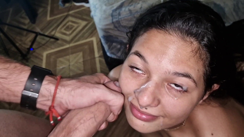 Latinascachondas: Compilație de muie cu femei latino