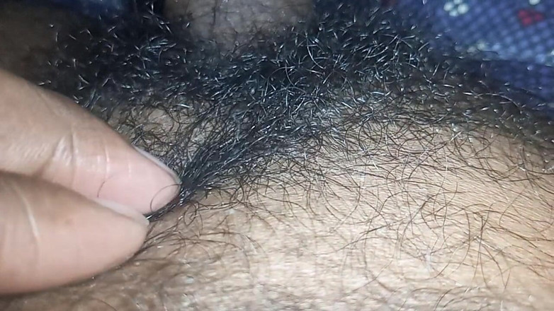 Hungry cliff: Desi Dick