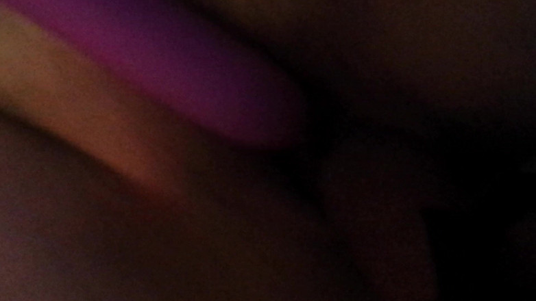 Morningwood: POV, une chatte juteuse et sexy squirte sur une bite...