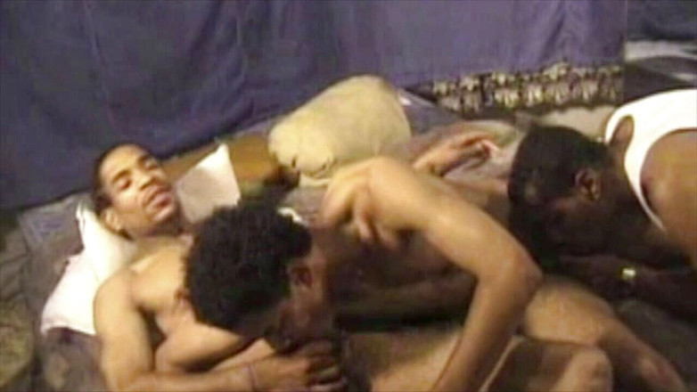 Black fuckers with big cock: Heteroseksüel zenci en iyi arkadaşı tarafından emiyor ve daha fazlası