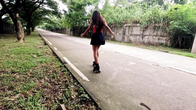 creamberryfairy: Niegrzeczny Rollerskater