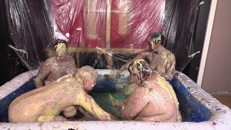 SkylerSquirt: Sweet Treat Mess