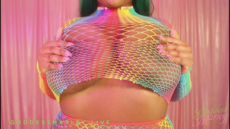 Goddess Marley: Rainbow - peituda rabuda