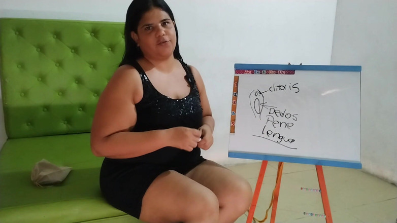 Adribella69: Sexy latina paffuta che dice porcate istruzioni per il mio...