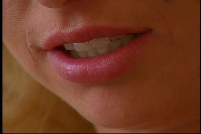 Perfect Porno: Nu mă pot abține să nu-mi fut soția blondă fierbinte