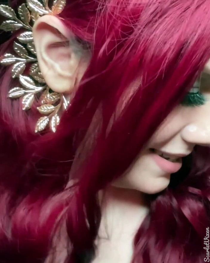 Scarlet Vixen: Poison Ivy का वीर्य गुलाम