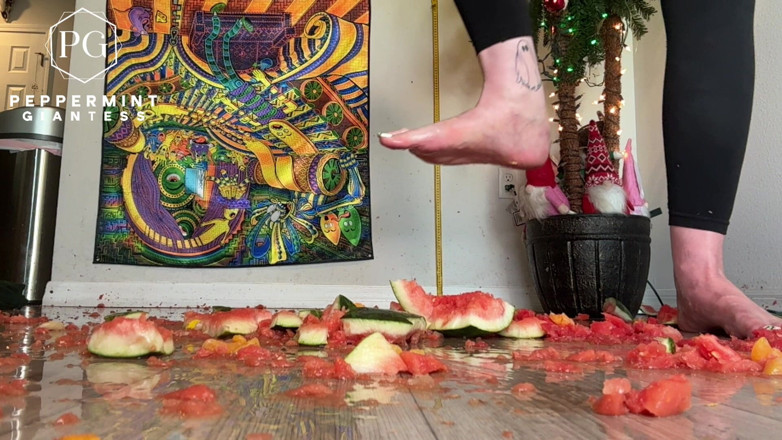 Peppermint Giantess: 67 raksasa ukuran 16 slo-mo foot crush slow mo oranges &amp; watermelon...