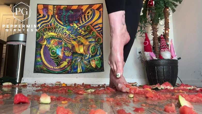 Peppermint Giantess: 67 raksasa ukuran 16 slo-mo foot crush slow mo oranges &amp; watermelon...
