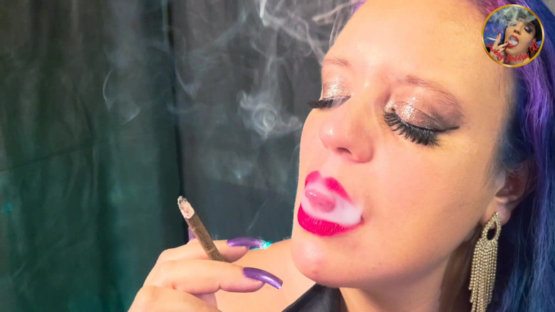 Lilli Cukierek Cox: Mai mult 120s Fumat sexy